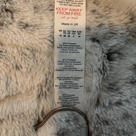 Pretty Little Thing Cut Out Cream Bodycon Dress Size 6 - Picture 8 of 8